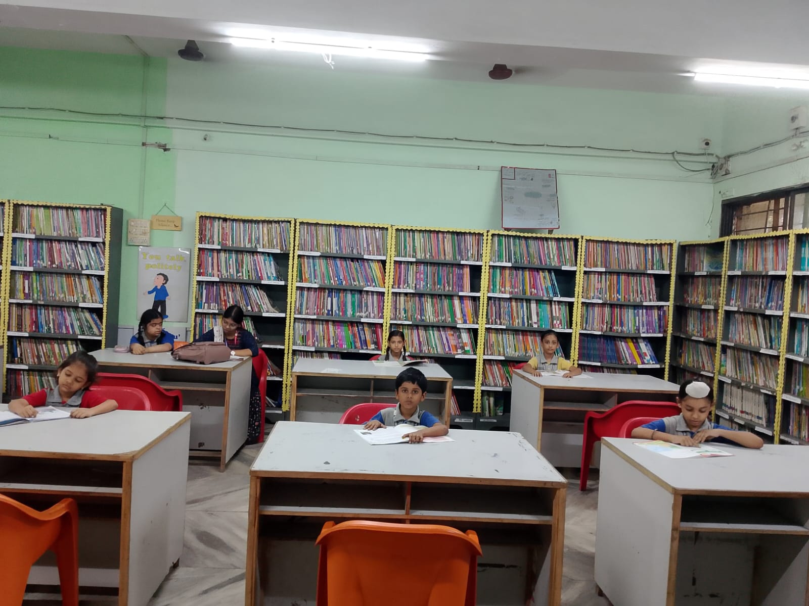 Library Room - photo 4